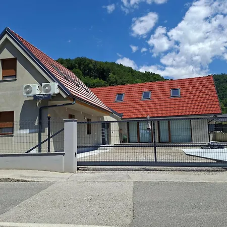 House Petra Semesterbostad Cerklje na Gorenjskem